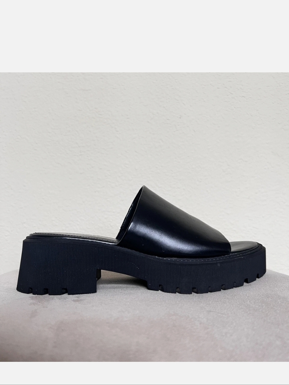 Arizona Jean Co. Faux Leather Y2K Slide Sandals, NWOB - Picture 2 of 2